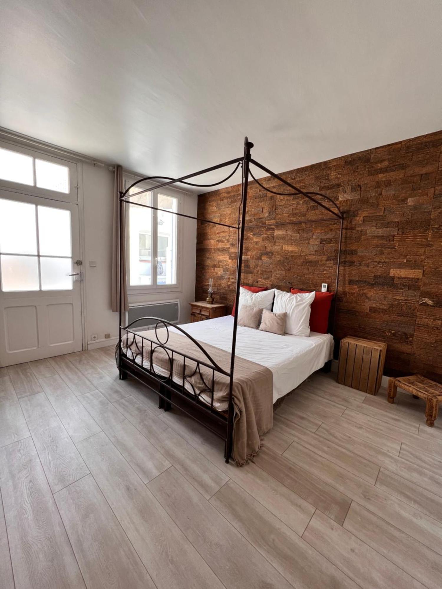 Gorgeous Town House Βίλα Ναρμπόν Εξωτερικό φωτογραφία